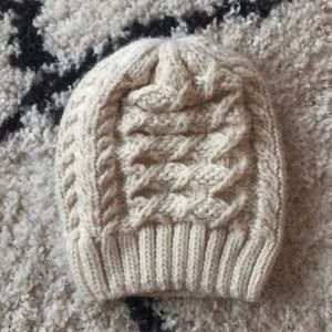 Cream gap knit beanie